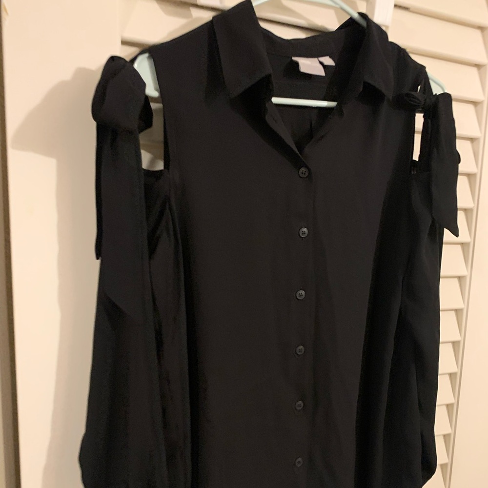 Super cute tie shoulders shirt